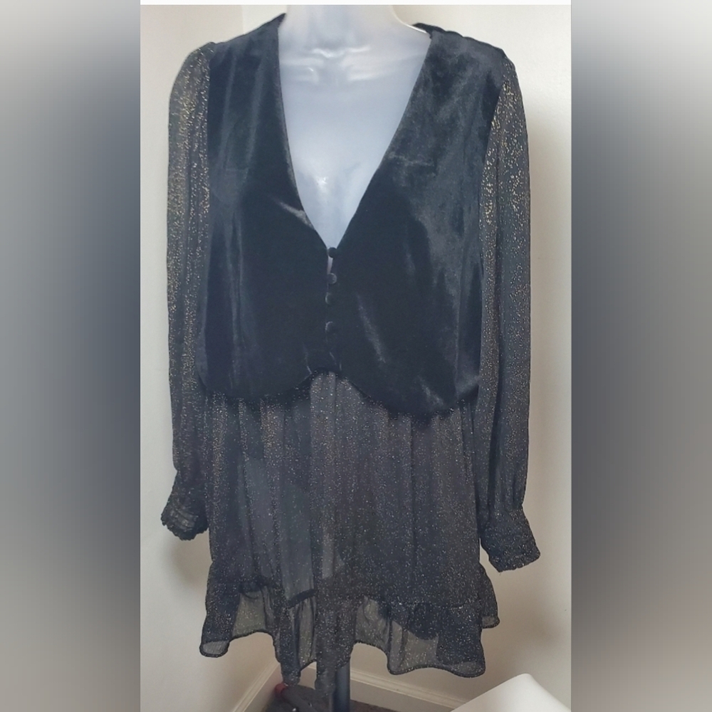 Zara Elegant Black Apparel